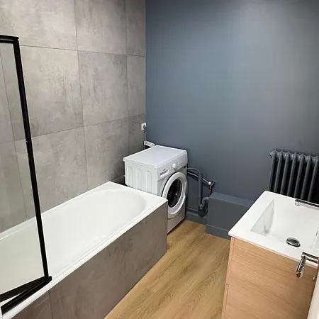 Les Balcons Du 115 Bis - Standing Apartment La Bourboule